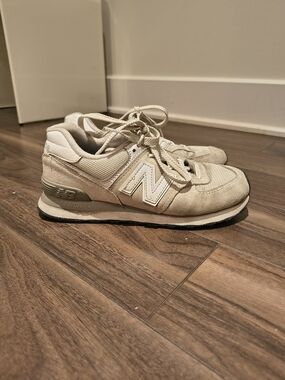 New Balance 574 Classic Beige Women's US 7 EU 37.5  Suede Sneakers